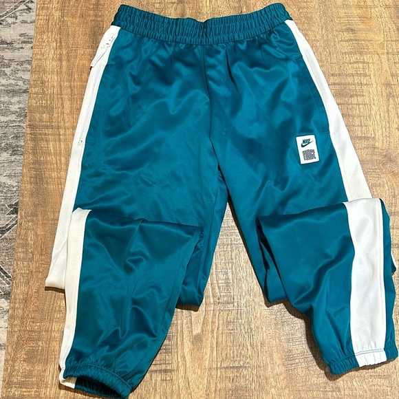 Nike force pants athleisure Activewear - Picture 2 of 6